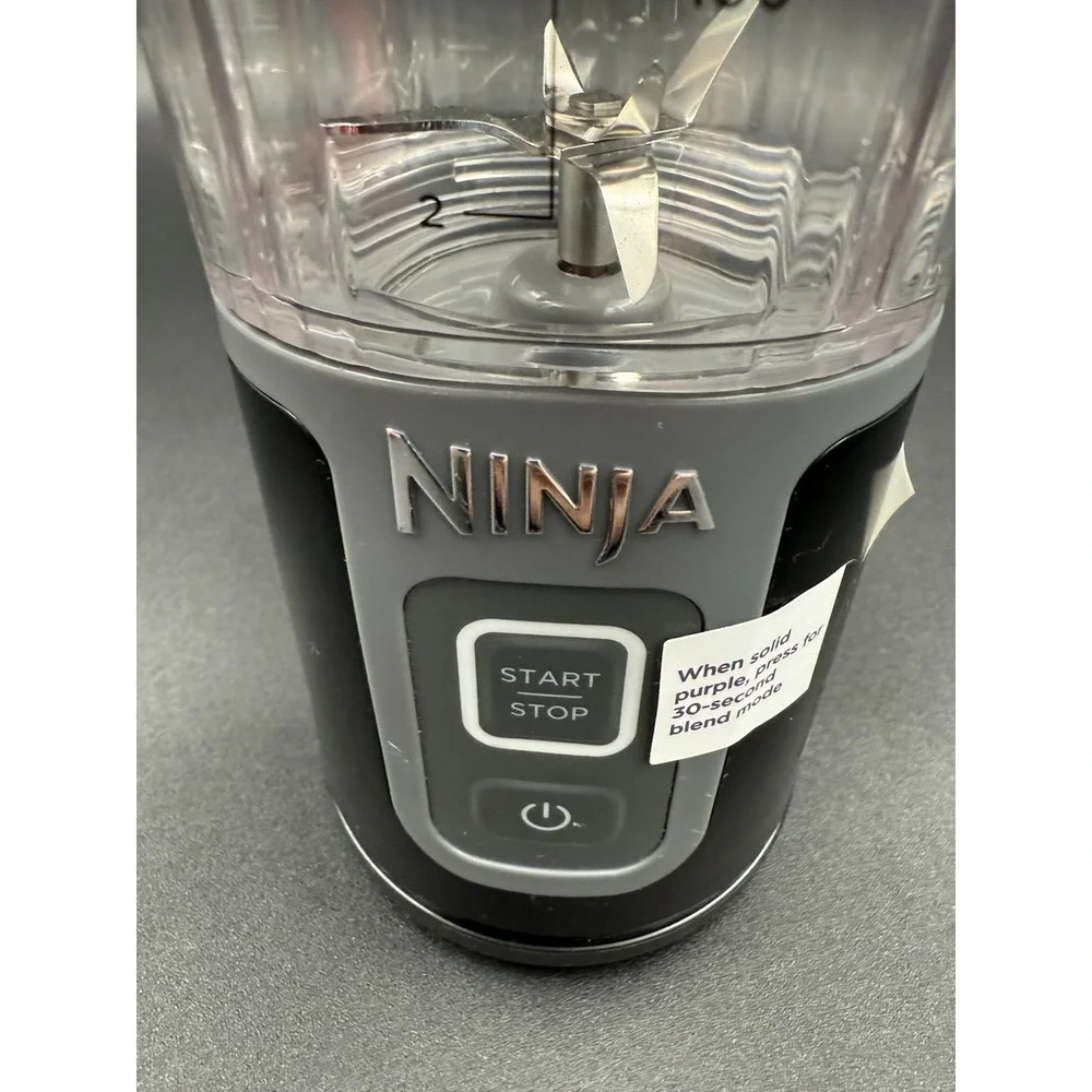 Ninja Blast 18 oz. Portable Blender - Black BC100BK - Used